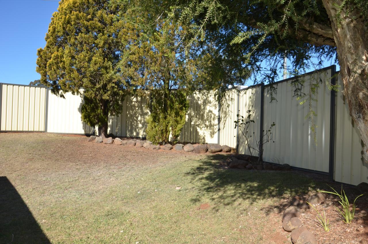 Sunray Motor Inn Toowoomba Zewnętrze zdjęcie
